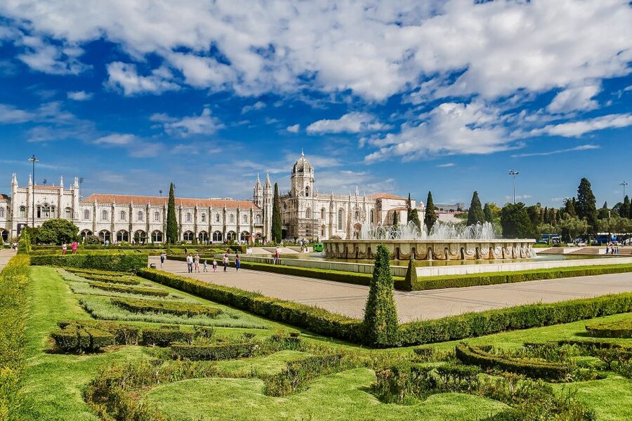 Lisbon: Jerónimos Monastery Entrance Ticket - Opening Days, Closures, and Mobility