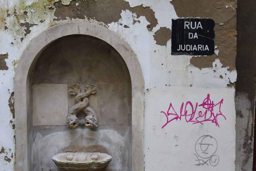 Lisbon: Jewish History in Portugal Guided Walking Tour - Chiado: culture, memory, and the wider city