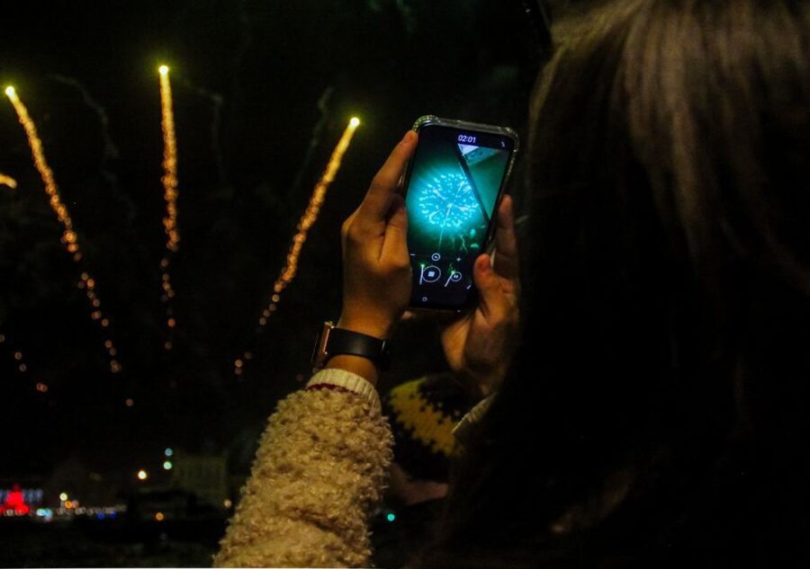 Lisbon: New Year's Eve with Live Dj Fireworks and Open Bar - Practical details that shape the night