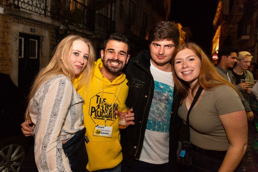 Lisbon Non-Alcoholic Pubcrawl: Soft drinks & Mocktails - Starting at Praça Luís de Camões