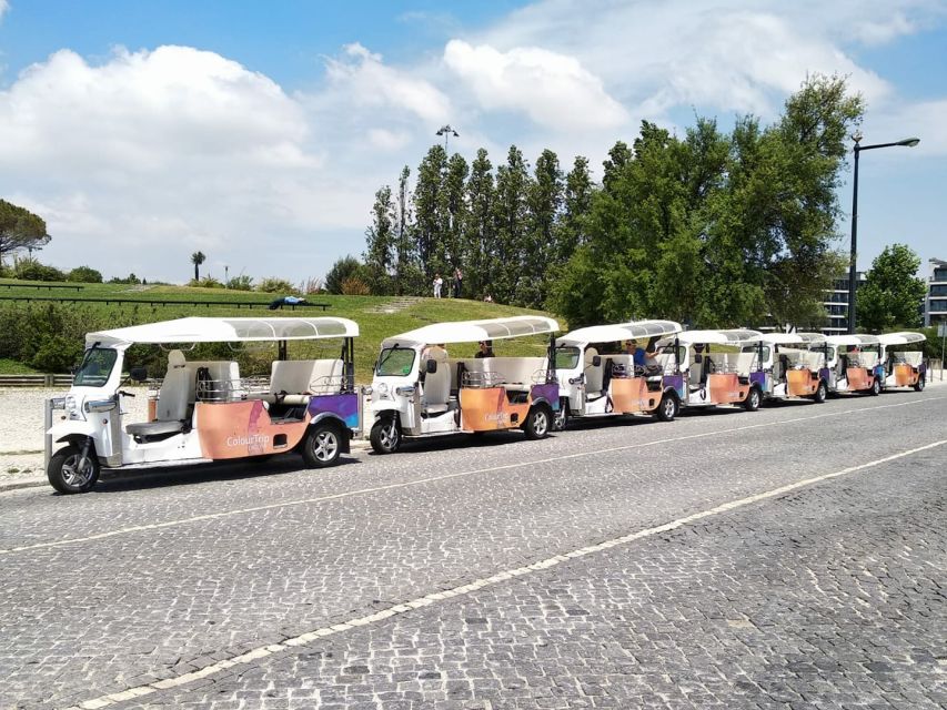 Lisbon: Panoramic Historical Sightseeing Tour by Tuk Tuk - Key points at a glance