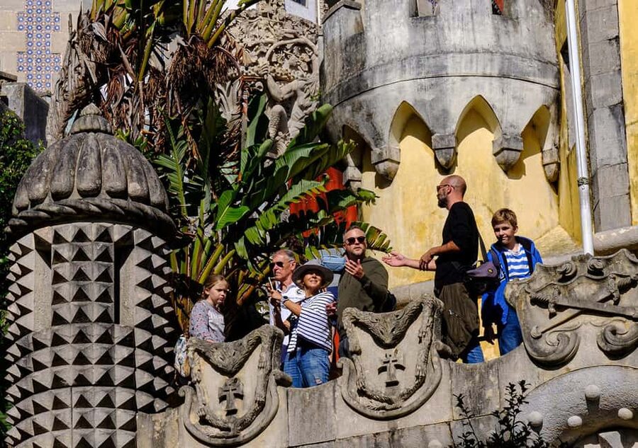 Lisbon: Pena Palace, Sintra, Cabo da Roca & Cascais Day Tour - The morning ride from Lisbon