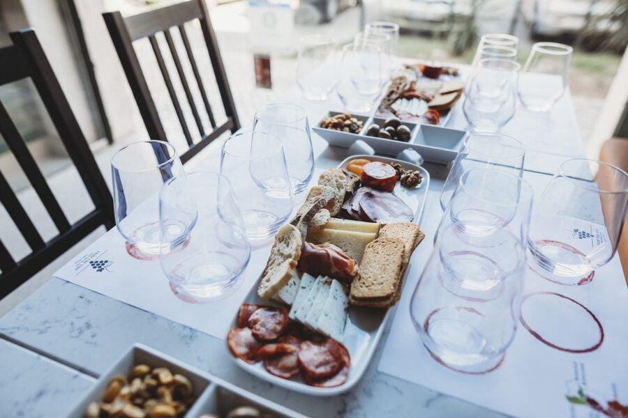 Lisbon: Portuguese Wine and Cheese Tasting with Lunch - A lunch built around Portuguese pairings