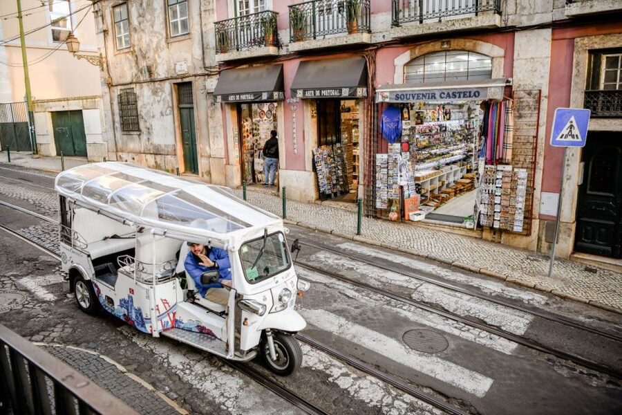 Lisbon: Private City Tour by Eco Tuk Tuk - Graça, Mouraria, and Lisbon’s older quarters