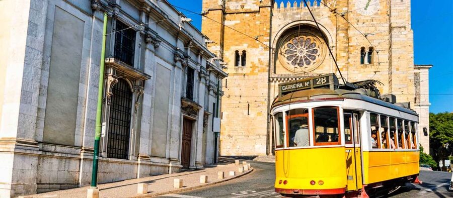 Lisbon: Private Full Day City Tour - Belém and the riverfront monuments