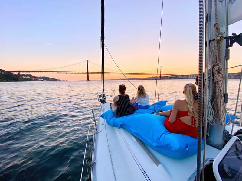 Lisbon: Private Sailing Experience with Locals - What the $126 price means