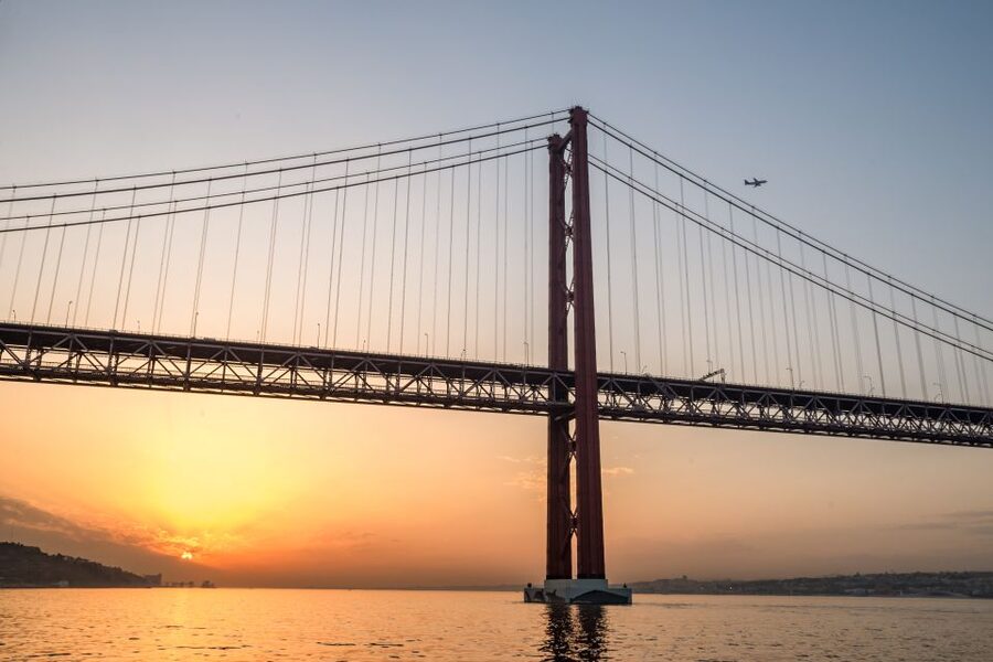 Lisbon: Private Sunset Cruise on the Tagus River with Drink - Key points to know before you sail