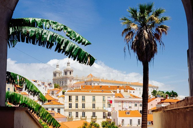 Lisbon PRIVATE TOUR: Highlights & Hidden Gems - Praça do Comércio and the city rebuilt after disaster
