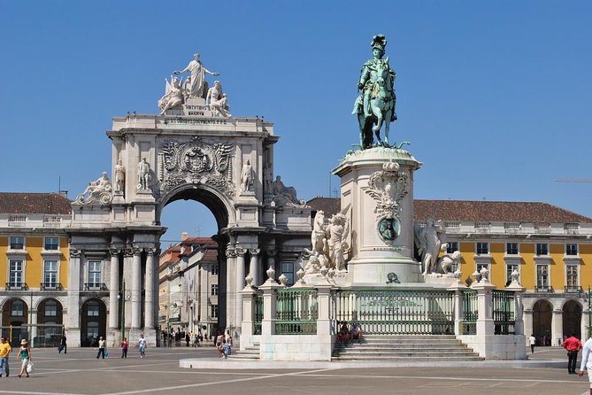Lisbon Private Tour - The best introduction to the city - Starting at Praça do Comércio