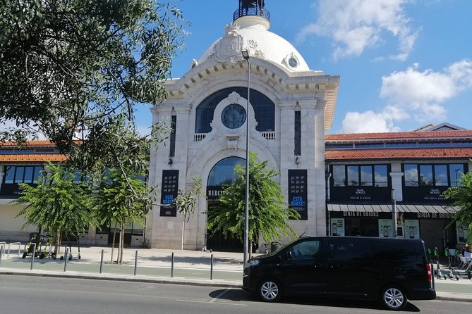 Lisbon Private Transfer to Airport - Communication and driver service