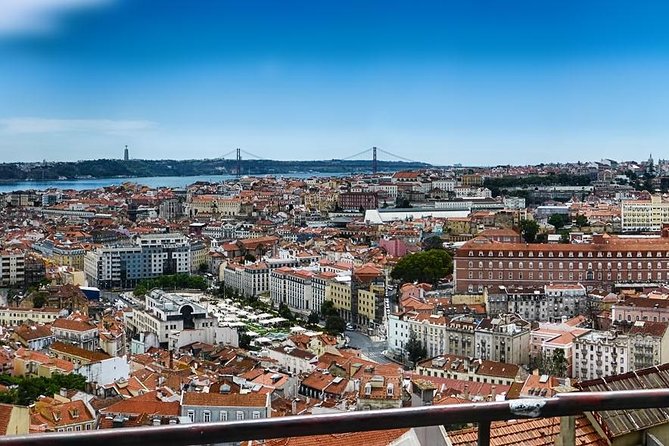 Lisbon Private Tuk Tuk Tour and Hotel Pickup: 2, 3, or 4 Hours - Alfama, the cathedral, and Lisbon’s oldest streets