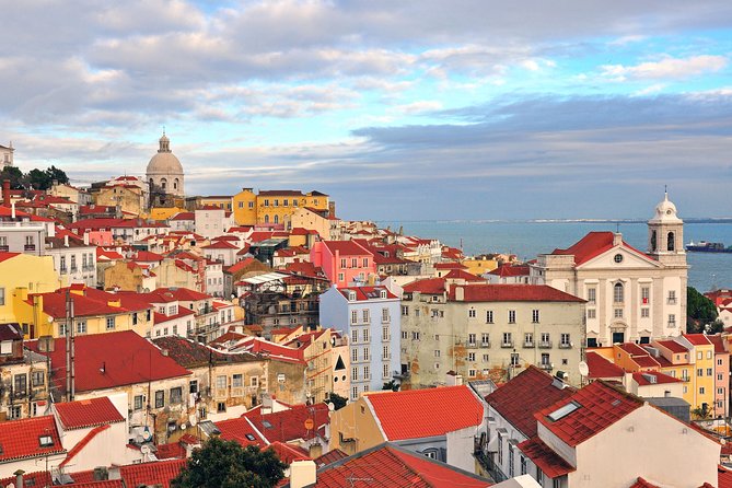 Lisbon Private Tuk Tuk Tour and Hotel Pickup: 2, 3, or 4 Hours - The city’s best viewpoints
