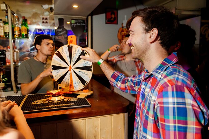 Lisbon: Pub Crawl with Open Bar, Shots & VIP Club Entry - The Bica area and the one-hour open bar