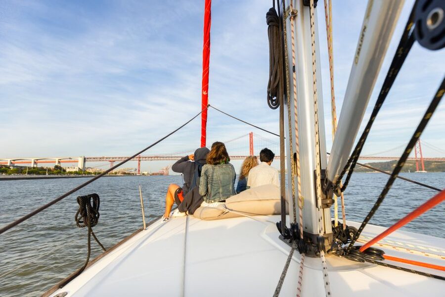 Lisbon: Sailing Tour on the Tagus River - The return past Christ the King and Belém Tower