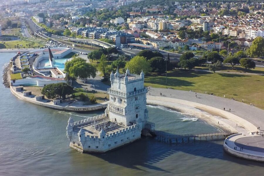 Lisbon: São Jorge Castle E-Ticket and Audio Guide - What this São Jorge Castle experience actually includes
