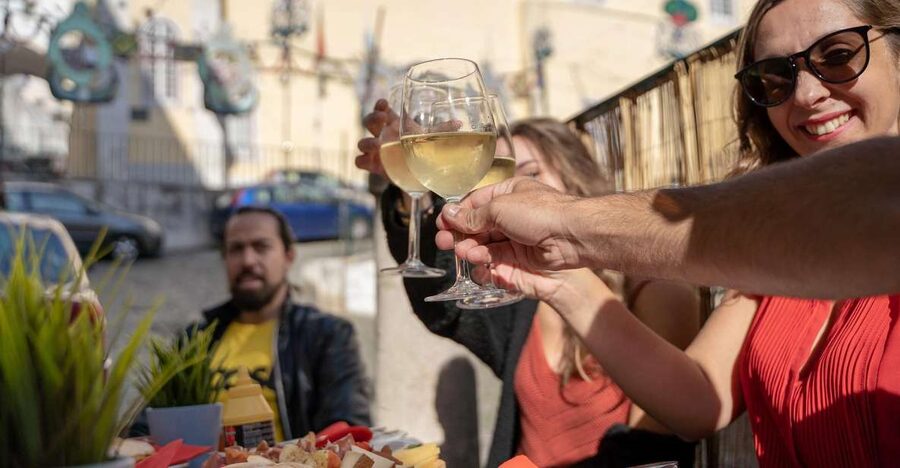 Lisbon: Segway Food Tour of Alfama and Old Town Lisbon - Baixa to Commerce Square: a broad start