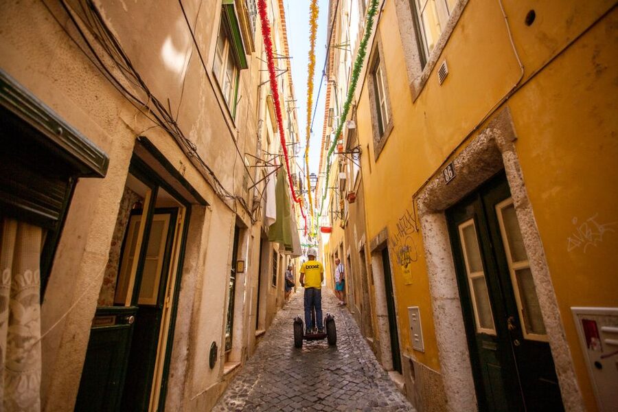 Lisbon: Segway Medieval Tour of Alfama and Mouraria - Commerce Square and Campo das Cebolas
