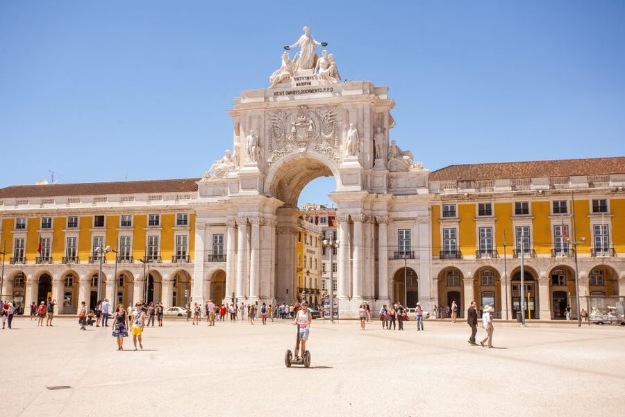 Lisbon: Segway Medieval Tour of Alfama and Mouraria - Lisbon Cathedral and the route back