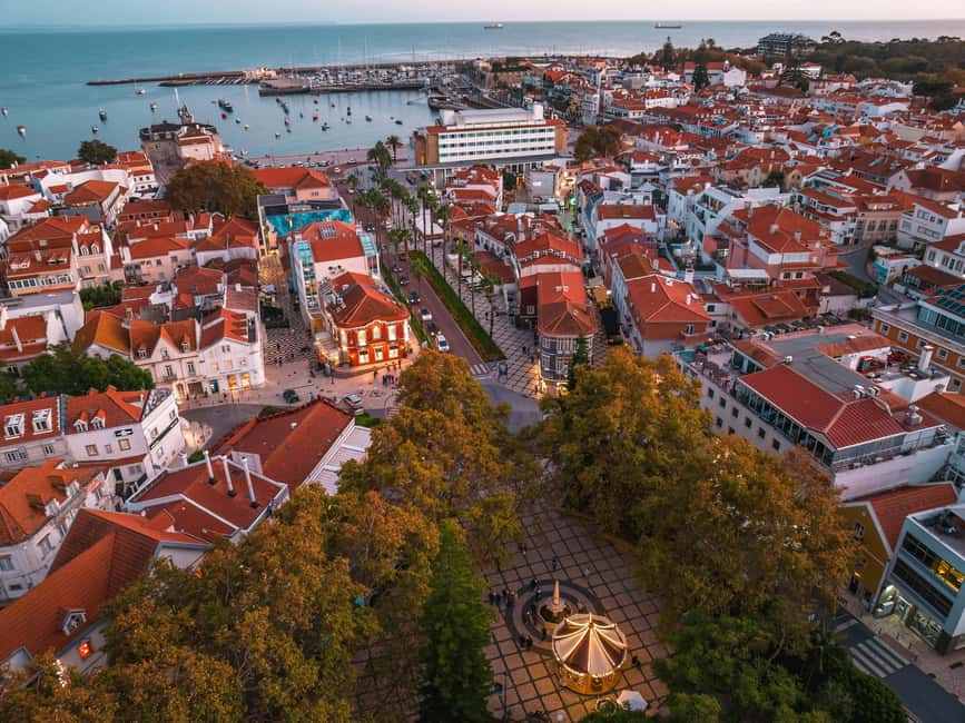 Lisbon: Sintra, Pena Palace, Cabo da Roca, & Cascais Tour - Sintra town: one hour for food and a quick look around