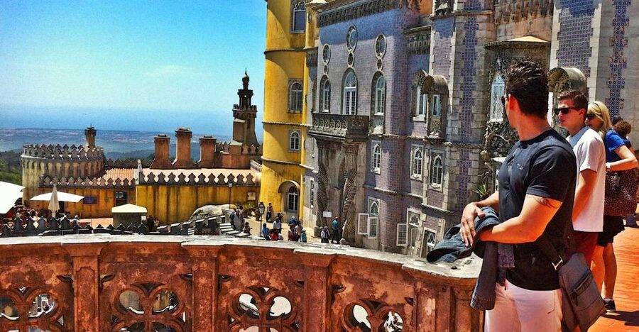 Lisbon: Sintra & Pena Palace Guided Tour with Hotel Pickup - At a glance