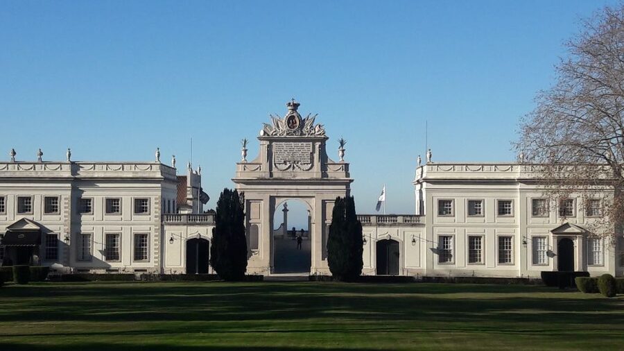 Lisbon: Sintra World Heritage & Cascais Village Private Tour - Cascais: an easy final walk