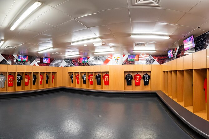 Lisbon SL Benfica Stadium & Museum Tour with Scarf - How the visit works for families and first-time football fans