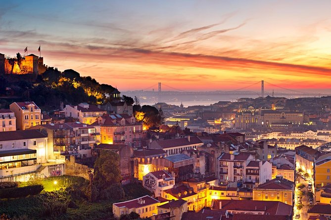 Lisbon Small-Group Sightseeing City Tour with Transportation - Medieval Lisbon at the Cathedral and Castle