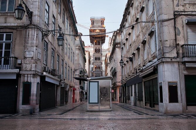 Lisbon - Small Group Walking Tour - Key points at a glance