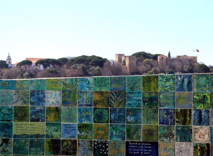 Lisbon: Street Art and Historical Walking Tour - Is the $35 price good value?