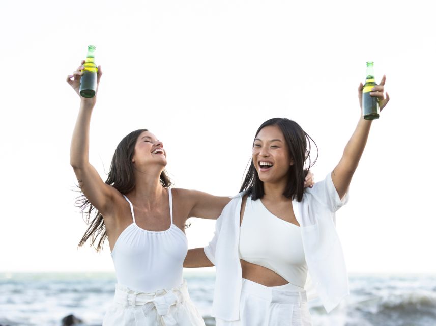 Lisbon: Sunset Boat Party Cruise with DJ and Open Bar - Check-in, delays, and the best way to protect your sunset