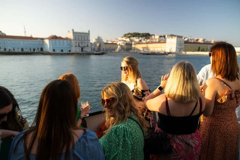 Lisbon: Sunset Boat Tour with Music and Drinks - Is the $22 price good value?