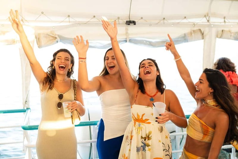 Lisbon: Sunset Boat Tour with Music and Drinks - Belém Tower and the Discoveries Monument