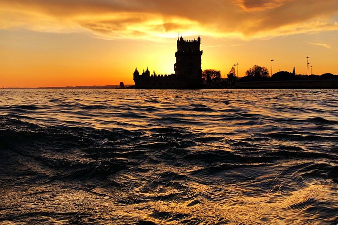 Lisbon: Sunset Cruise With Drinks on Spacious Yacht - Belém Tower and the monuments of discovery