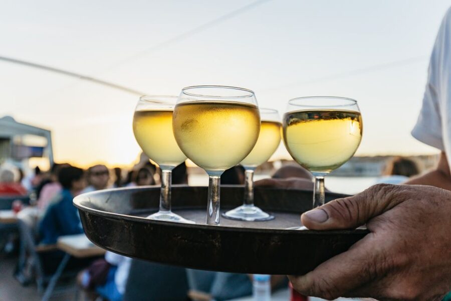 Lisbon: Sunset Cruise with Welcome Drink and Snacks - Choosing the right seat and boat