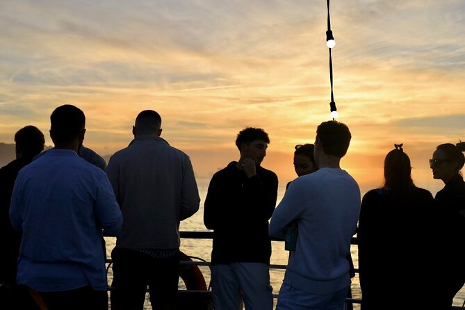 Lisbon: Sunset on board with music & drinks - Drinks, bar prices, and what to bring