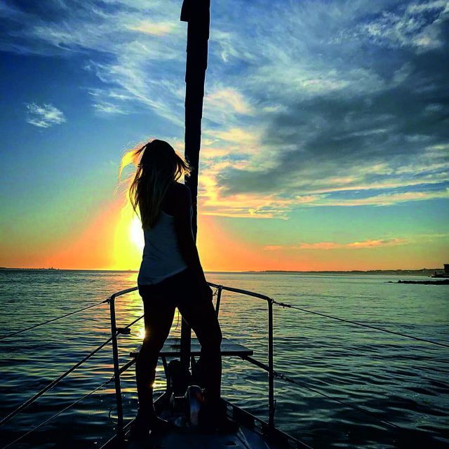 Lisbon: Sunset Sailing Cruise with Wine - Key points to know before you book