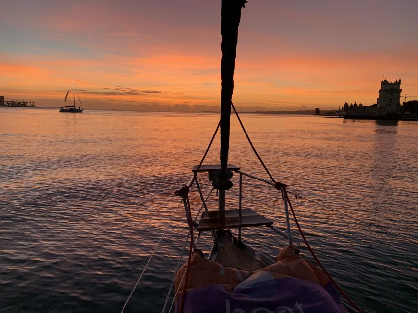 Lisbon: Sunset Sailing Cruise with Wine - Sunset timing, light, and weather