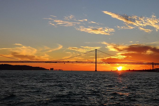 Lisbon Sunset Sailing Tour on Luxury Sailing Yacht with 2 Drinks - Why Lisbon makes sense from the Tagus