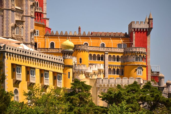 Lisbon Super Saver: 2-Day Sintra, Cascais, Fatima, Nazare and Obidos Small-Group Day Trips - Why this two-day package works well from Lisbon
