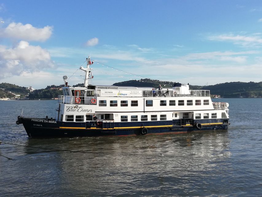Lisbon: Tagus River Boat Tour with One Drink Included - Seeing Lisbon from the Tagus