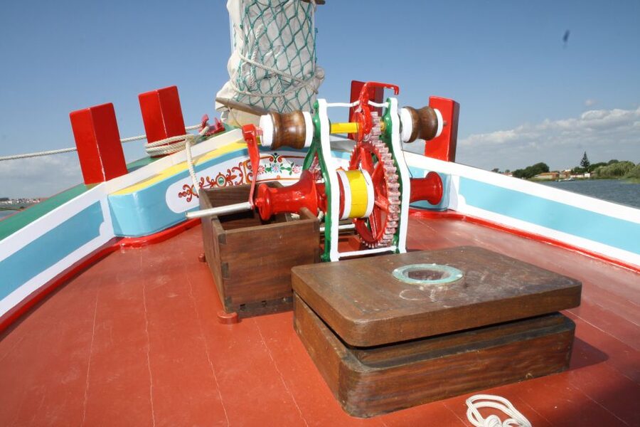 Lisbon: Tagus River Express Cruise in a Traditional Vessel - Key points to know before you book
