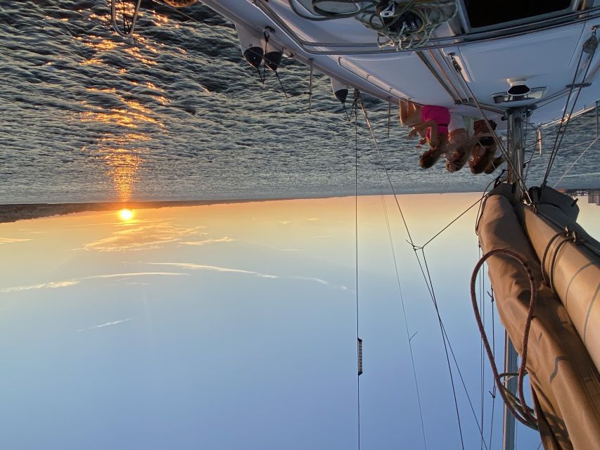 Lisbon: Tagus River Sailboat City Cruise - Two hours that put Lisbon in one long view