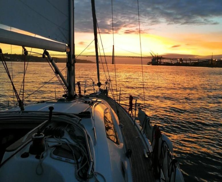 Lisbon: Tagus River Sailboat Tour - Commerce Square and the Discoveries Monument