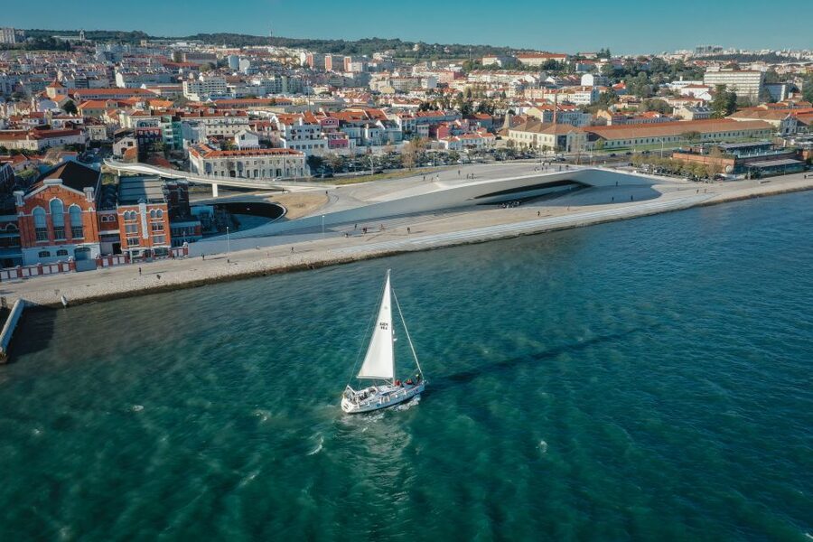 Lisbon: Tagus River Sailboat Tour - Finding your place on the boat