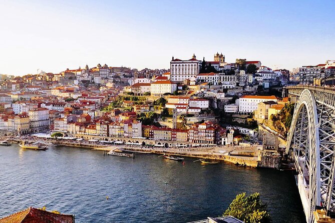 Lisbon to Porto with stop Aveiro-Fátima-Coimbra-Tomar-Nazaré-Óbidos - Coimbra: a glimpse of the university city