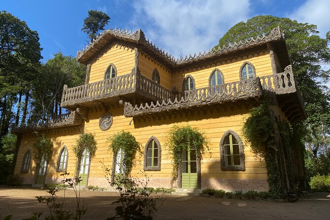 Lisbon to Sintra Pena & Regaleira guided tour in 8pax group - The guides make a real difference