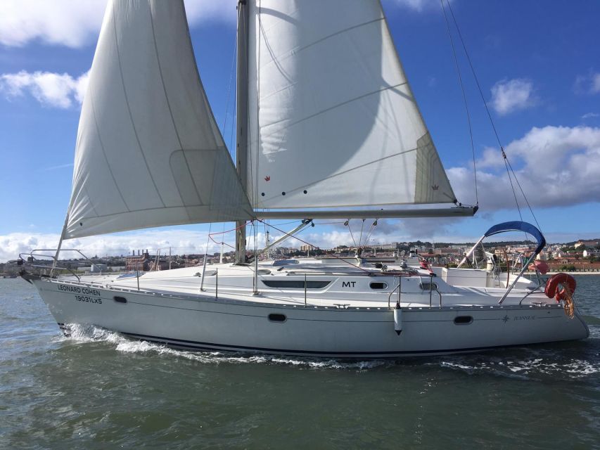 Lisbon: Yacht Sailing Tour With Portuguese Wine and History - Key points to know before boarding