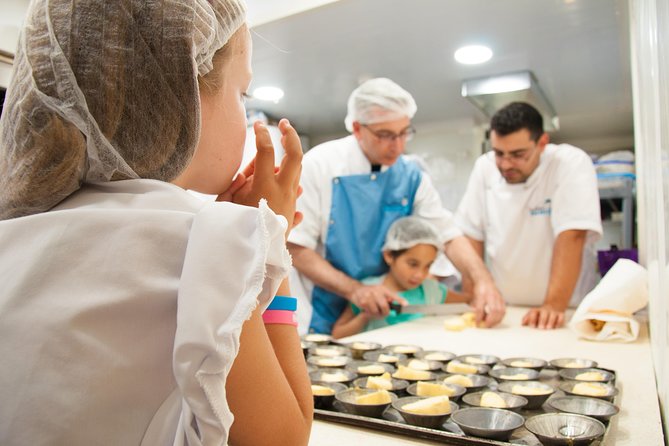 Pastel de Nata Masterclass at a Real Bakery in Downtown Lisbon - Preparing the custard and filling the tarts