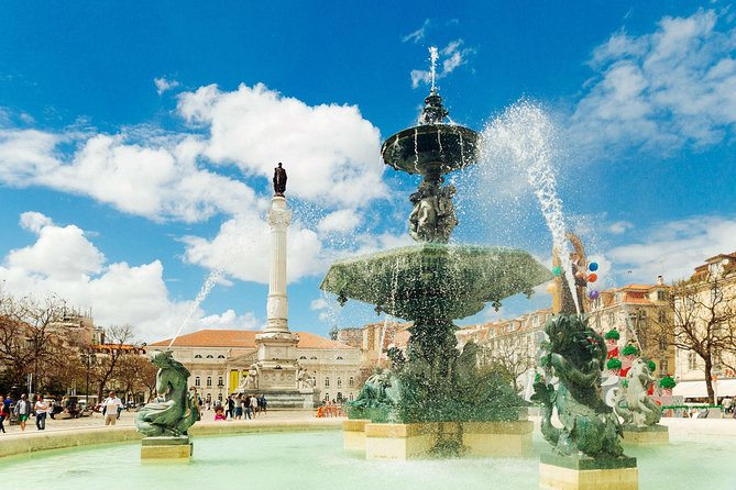 Private City Kickstart Tour: Lisbon - Santa Luzia offers the clearest Alfama introduction