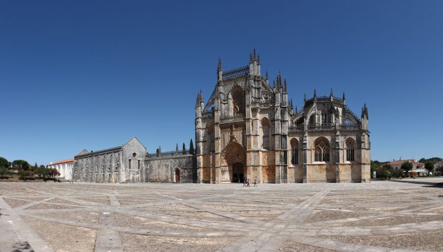 Private Fatima Full Day Tour from Lisbon - Batalha Monastery and Portugal’s Gothic style